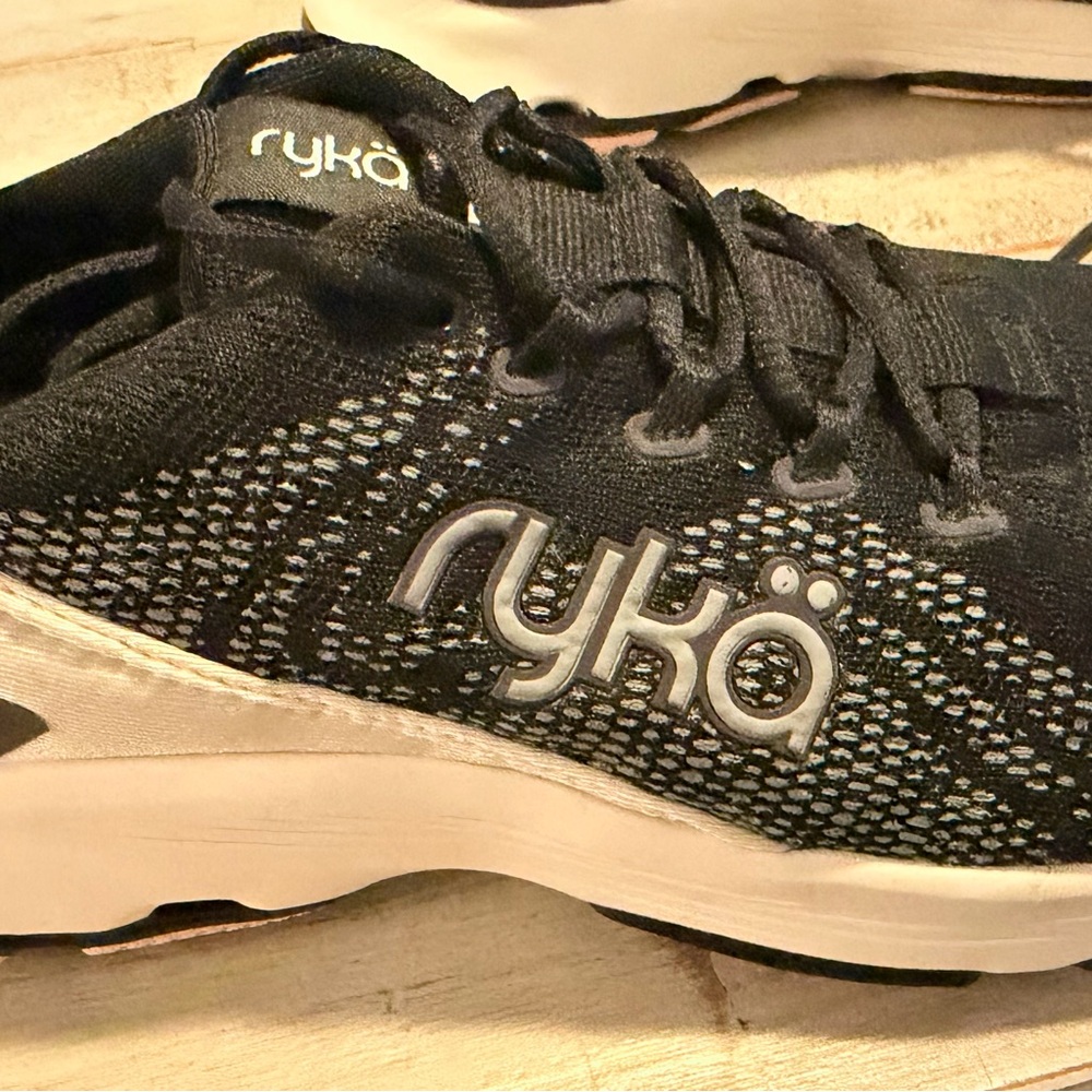 Ryka Black and White Athletic Shoes Size 8